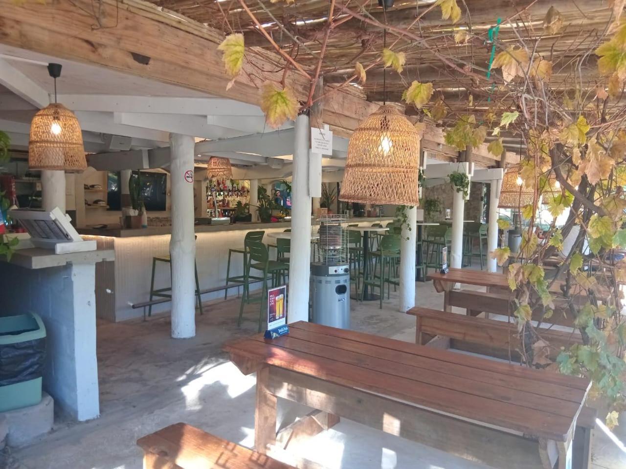 The Riverdeck Accommodation And Backpackers Knysna Ngoại thất bức ảnh